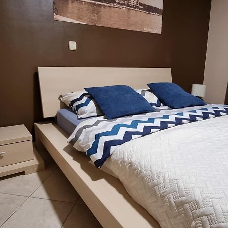 M&M Apartments Biograd Na Moru Buitenkant foto