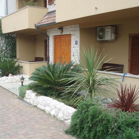 M&M Apartments Biograd Na Moru Buitenkant foto