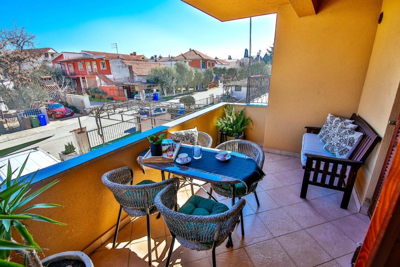 M&M Apartments Biograd Na Moru Buitenkant foto