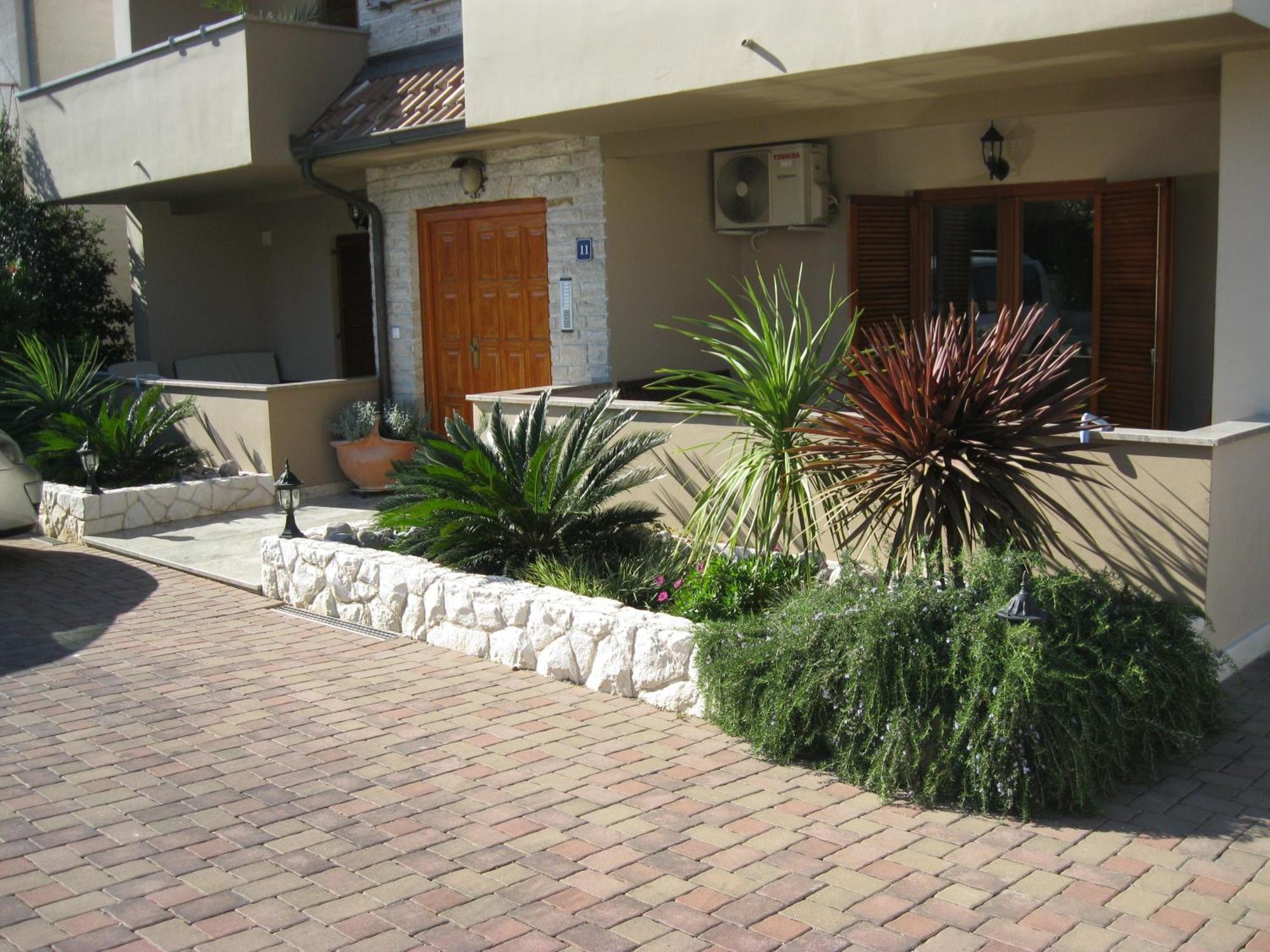 M&M Apartments Biograd Na Moru Buitenkant foto